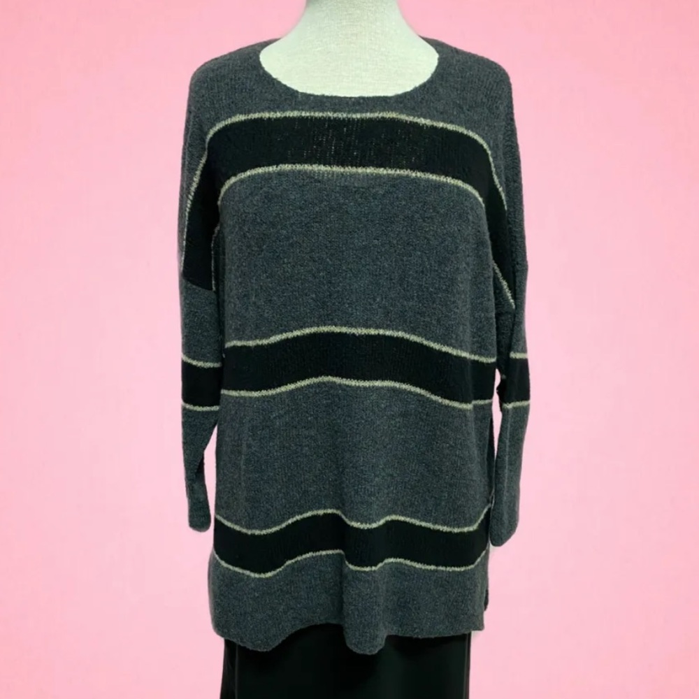 GRIZAS Heather Grey Sweater